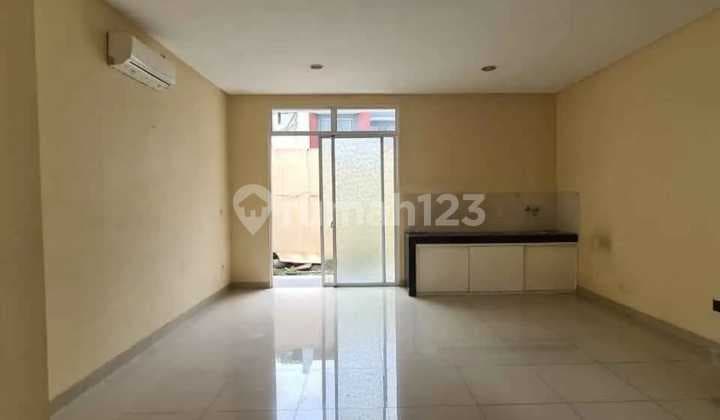 Dijual Rumah di Green Lake City Cluster Amerika Latin. Luas 8X18m