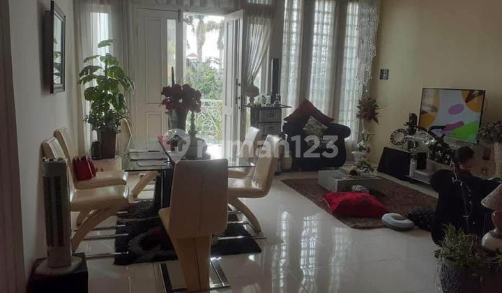 Dijual Rumah Mewah Siap Huni Semi Furnished di Komplek Karang Tengah Permai Tangerang