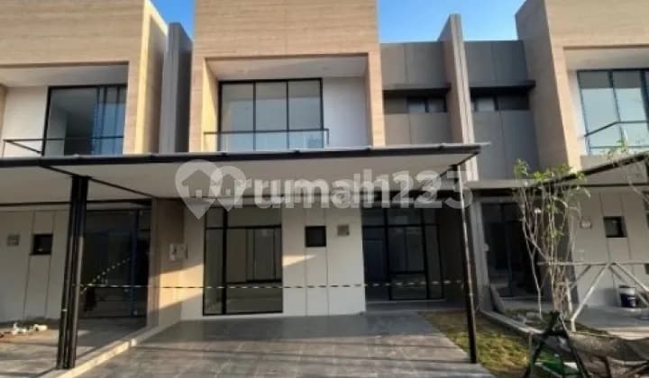 DIJUAL RUMAH PASIR PUTIH RESIDENCES PIK 2 UKURAN 6X15