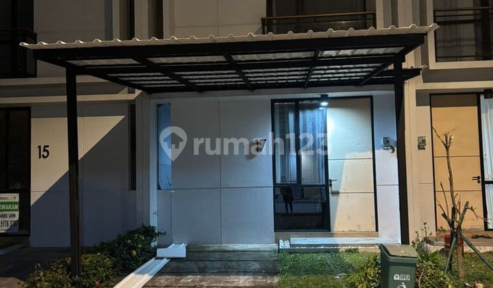 Disewakan Rumah 2 Lantai Di Cendana Cove Lippo Karawaci di Lippo Karawaci Rumah
