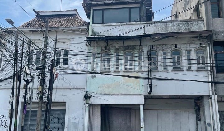 Ruko 3 Lantai Otista Mainrad Cocok untuk Usaha Komersil Dll