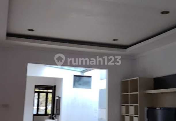 Affordable House in Batununggal Indah, Area 300M, Semi-Furnished