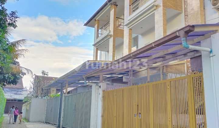 Rumah Baru 2 Lantai Sukawarna Belakang Btc