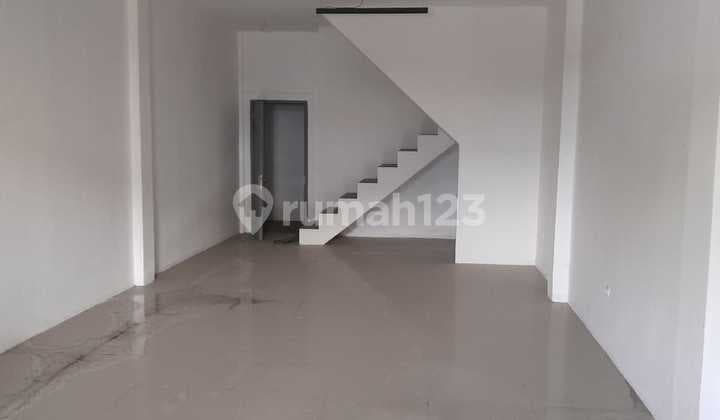 For Rent: 2-Story Shop House Ready for Use on Main Road, Subang City.