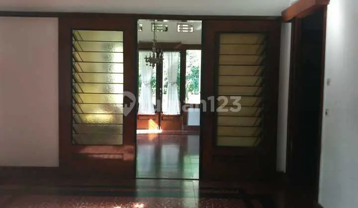 Rumah Asri Nyaman Siap Huni Pusat Kota Bandung