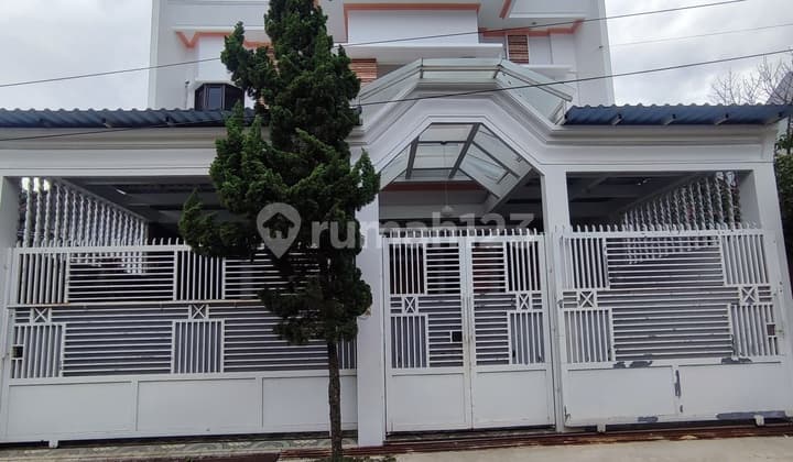 Rumah SHM lokasi Strategis di Antapani, Bandung
