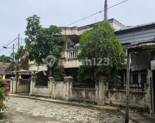 Minimalist House in Cipondoh Area, Tangerang