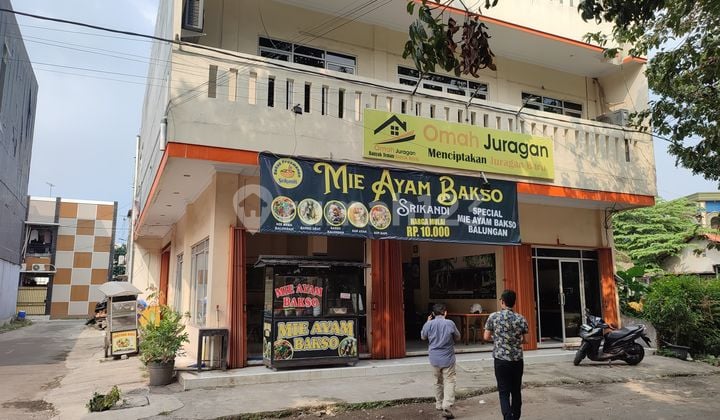 Rumah 3 Lantai Strategis Di Komplek Cikarang Barat