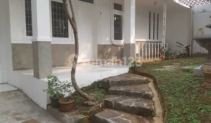 Rumah Di Kebayoran Baru Siap Huni
