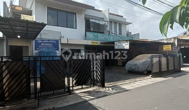 Rumah, 2 Lantai, SHM, Cocok untuk Usaha Minimarket dan Kost