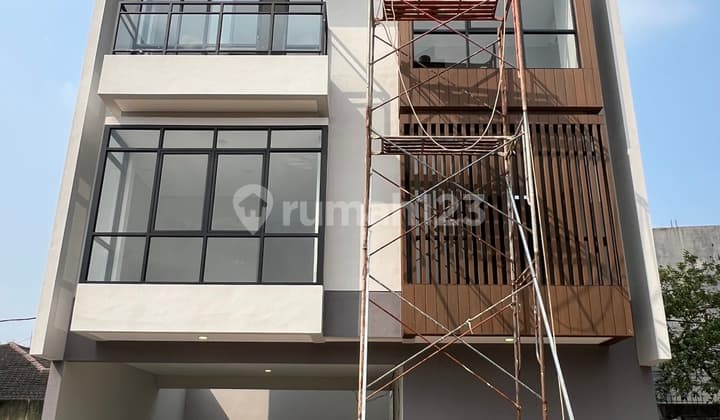 Dijual Rumah Brand New 4 Lantai Paling Murah Dikemang Jarang Ada Unit Terbatas