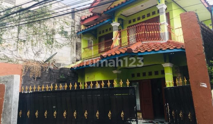 Rumah 2 Lantai di Baktijaya, Depok