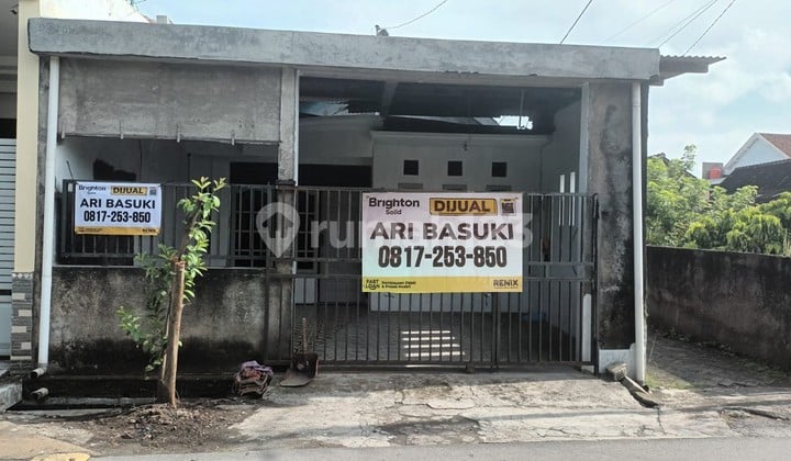 RUMAH HADAP SELATAN DI MOJOSONGO