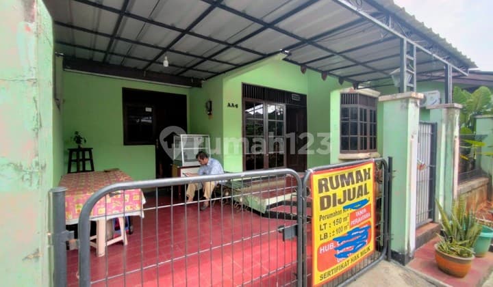 Dijual Cepat Rumah Strategis di Komplek Cipadu