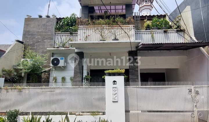 Rumah Cantik Elegan di Rawamangun Jaktim