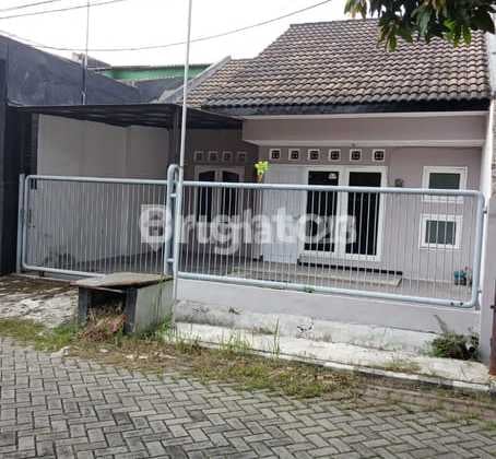 Samping Toll Tengah Kota Sewa Rumah Pondok Jati - Sidoarjo