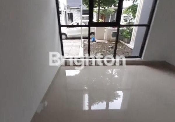 Beautiful TERRACE For Rent KAHURIPAN TERRACE House - Sidoarjo