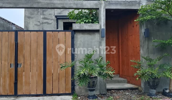 Fully Furnished House in Sidoarjo City Area, South Jati Village (5 Minutes to Cemengkalang Main Road), East Java