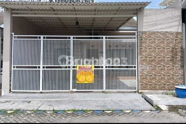 Ready to Live House Rental Next to Toll Road, Kahuripan Nirwana House Rental - Sidoarjo