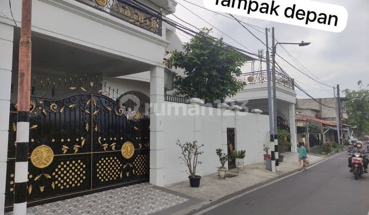 Dijual Rumah Mewah Ada Kolam Renang Di Matraman