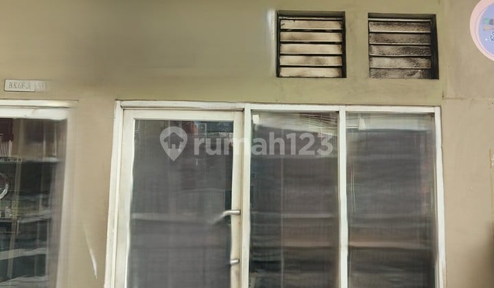 Dijual Ruang Usaha Atau Kios Di Kawasan Apartamen Di Pondok Bambu Jakarta Timur
