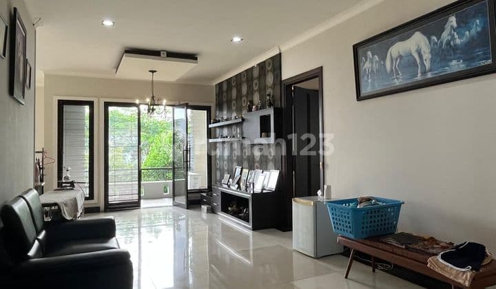 Rumah Mewah Semi Furnished 20x25 The Green Cluster Blossom Ville BSD