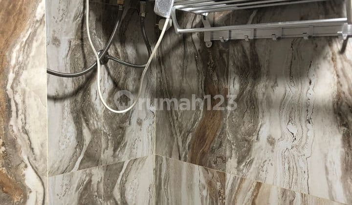 Springlake Apartment Summarecon Bekasi Dekat Mall Binus Al Azhar