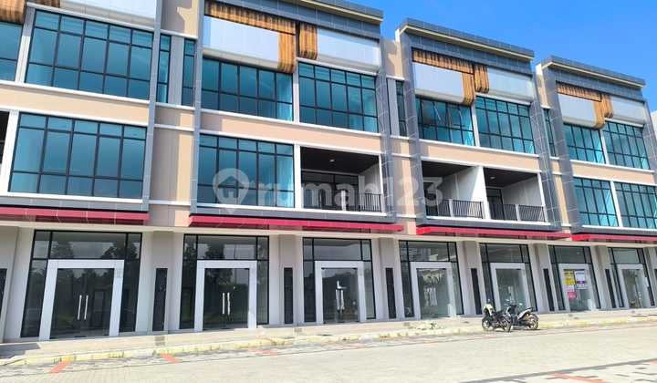Ruko Baru Strategis Crystal Summarecon Hadap Jalan Tanpa Balkon