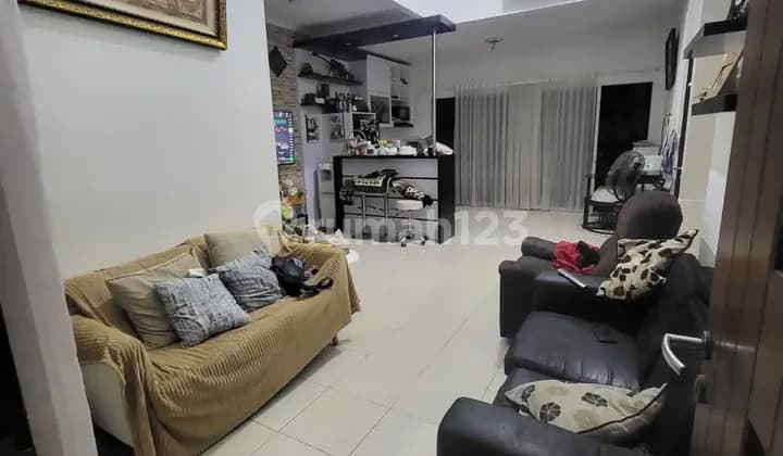 Cluster Aralia Harapan Indah, Tidy and Strategic, Bekasi City, with SHM (Certificate of Ownership).