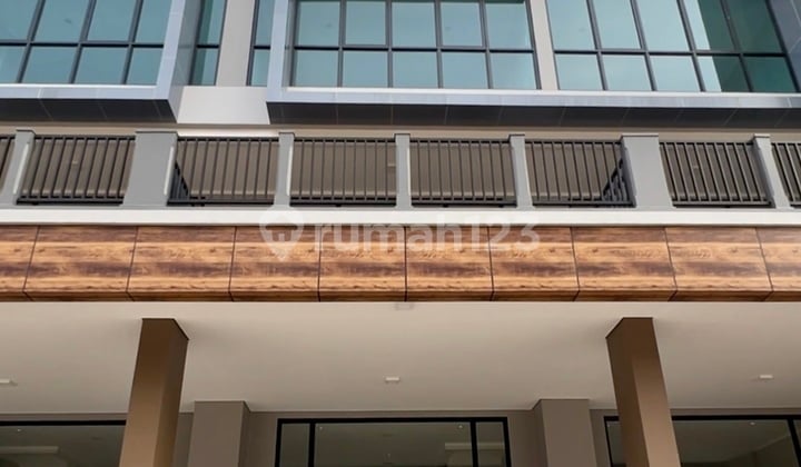 Ruko Baru Siap Huni Crystal Summarecon Bekasi Ramai Strategis