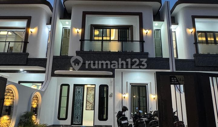 Rumah Baru Siap Huni dan Cantik di Jagakarsa, Jaksel