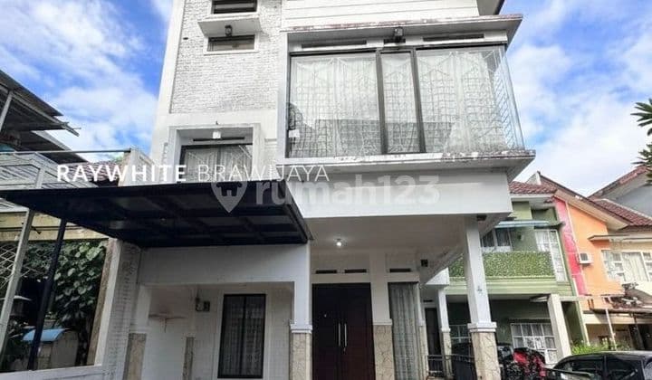 Rumah Dalam Kompleks Area Villa Cinere Mas Depok