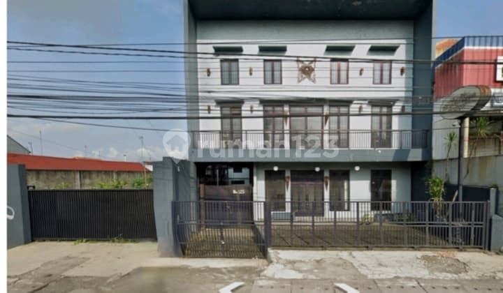 Premium Ex-Garment Shop House For Sale In Magelang