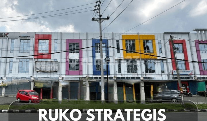 Strategic 3-Story Shop House - Solo Baru Area