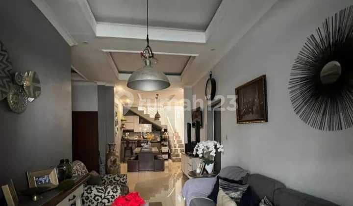 Dijual Rumah 2 Lantau di Tengah Kota Bandung Sayap Bkr (Regol) Hunian Nyaman dan Terawat Lokasi Strategis dan Akses Mudah