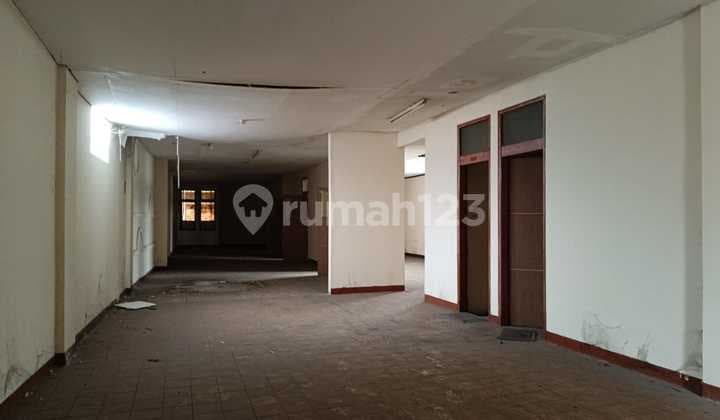 Disewakan Ruko 2,5 Lantai di Mainroad Pungkur Bandung Siap Pakai Lokasi Strategis dan Akses Mudah