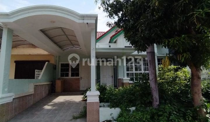 Rumah Villa Taman Gapura Hitung Tanah