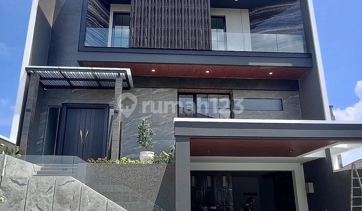 Rumah Baru Minimalis Modern Split Level Waterfront Citraland