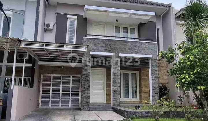 House in Good Condition Citraland Utama