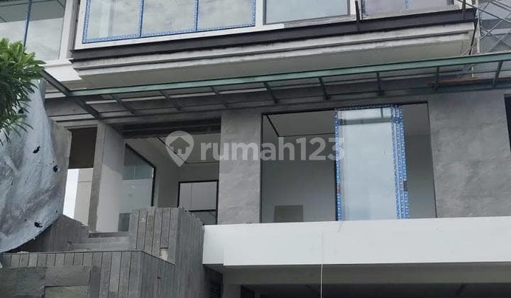 New Waterfront Citraland Main House Fresh