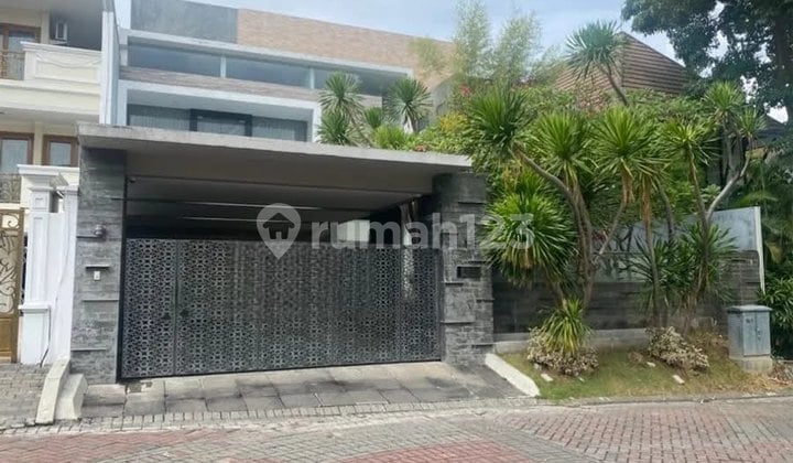 Rumah Full Furnished Graha Famili Lokasi Premium