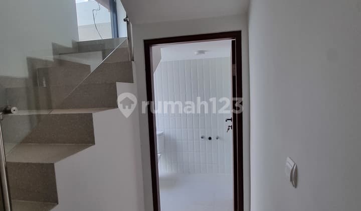 One Gate System Villa 3 Br Di Ungasan Jual Cepat