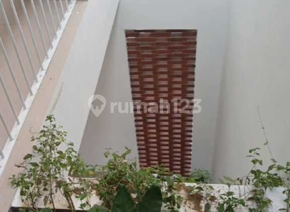 Ready Unit House 50 Meters Jl. Cokroaminoto Only 1 Unit Left