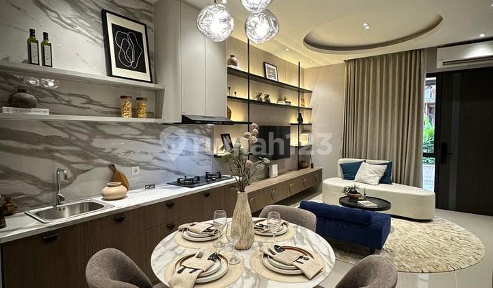 Harga 'Teman Dekat' Developer. Rumah 3 Lantai 3 KT 3 KM di BSD