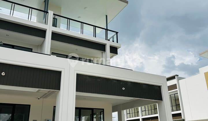 For Quick Sale: 3-Story Sorrento Grande East Corner Shop Facing Southeast with Dana View.