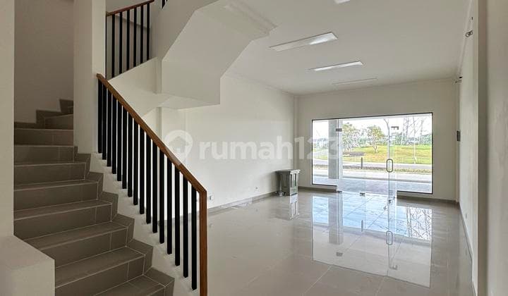 Ruko Melody Hadap Jalan View Danau SHM 3 Lantai Luas 100 di GS