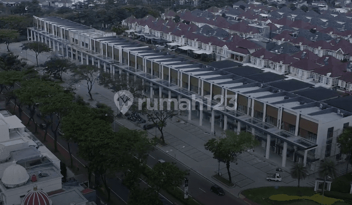 Studio Loft Menteng: 3 Lantai Hadap Jalan Utama Gading Serpong