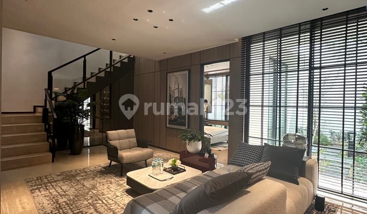 Rumah Mewah 3 Lantai SHM Lebar 8 di Armont Kawasan Premium BSD