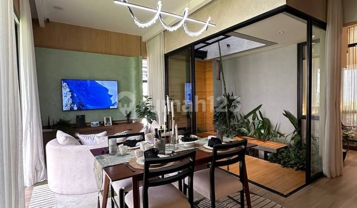 Rumah Lebar 7 dengan Rooftop yang Cantik!