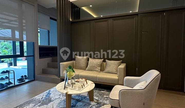 Rumah 3 Lantai Under 3M dengan 5 Kamar Tidur di Terravia Bsd